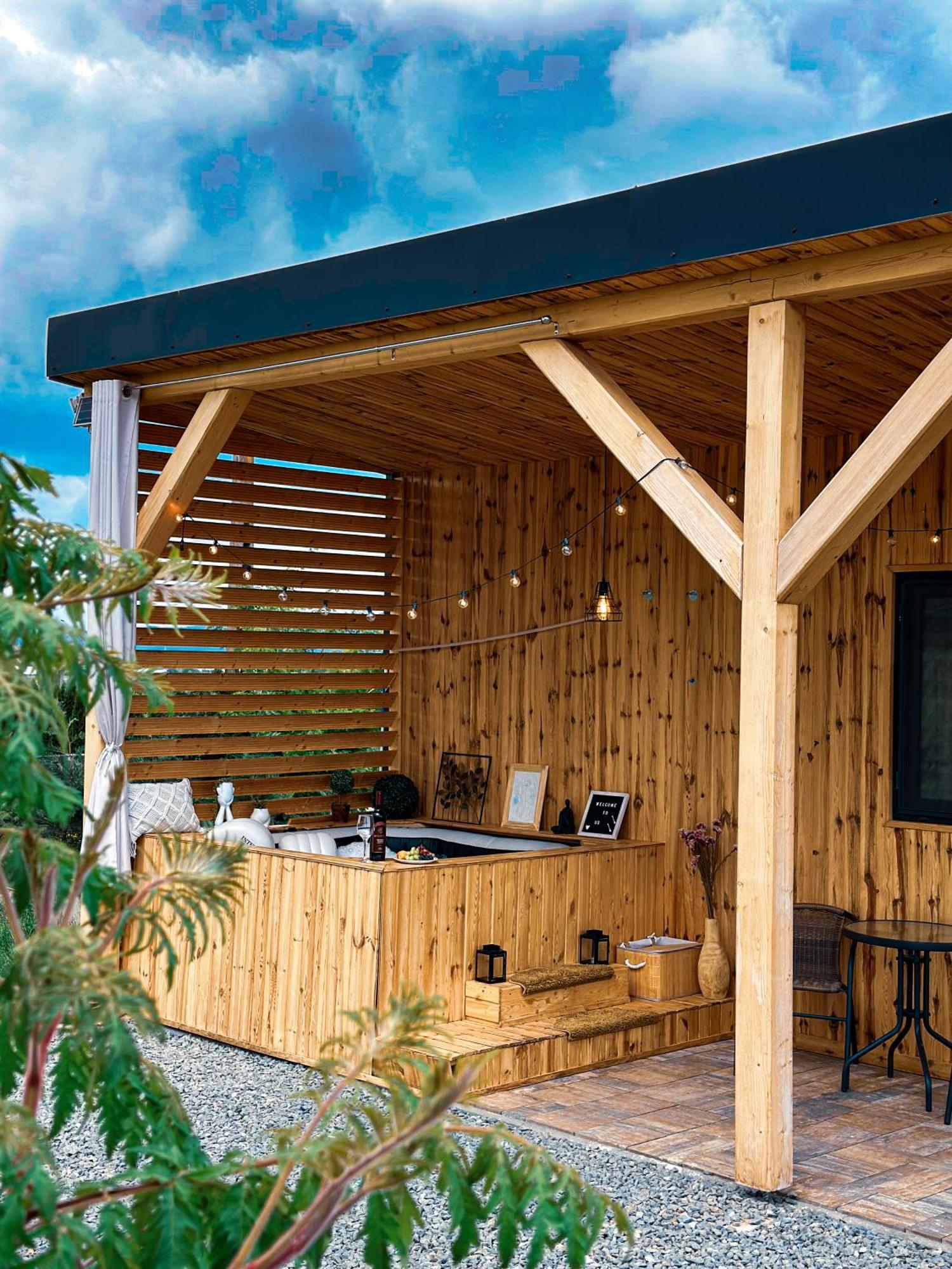 Kubiq Transalpina Villa Petresti ภายนอก รูปภาพ