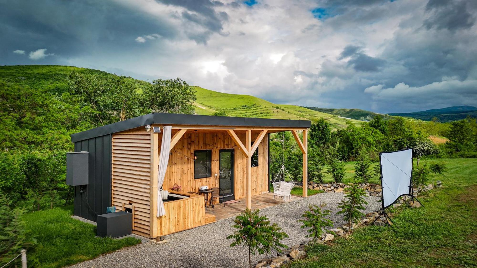 Kubiq Transalpina Villa Petresti ภายนอก รูปภาพ